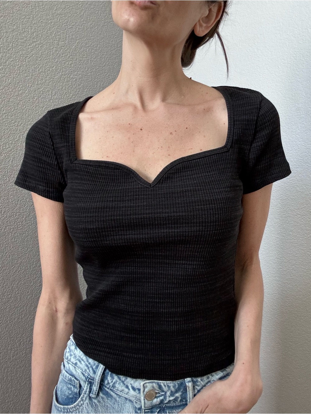 Levi’s Ribbed Sweetheart Top Black Women’s S Casual Streetwear